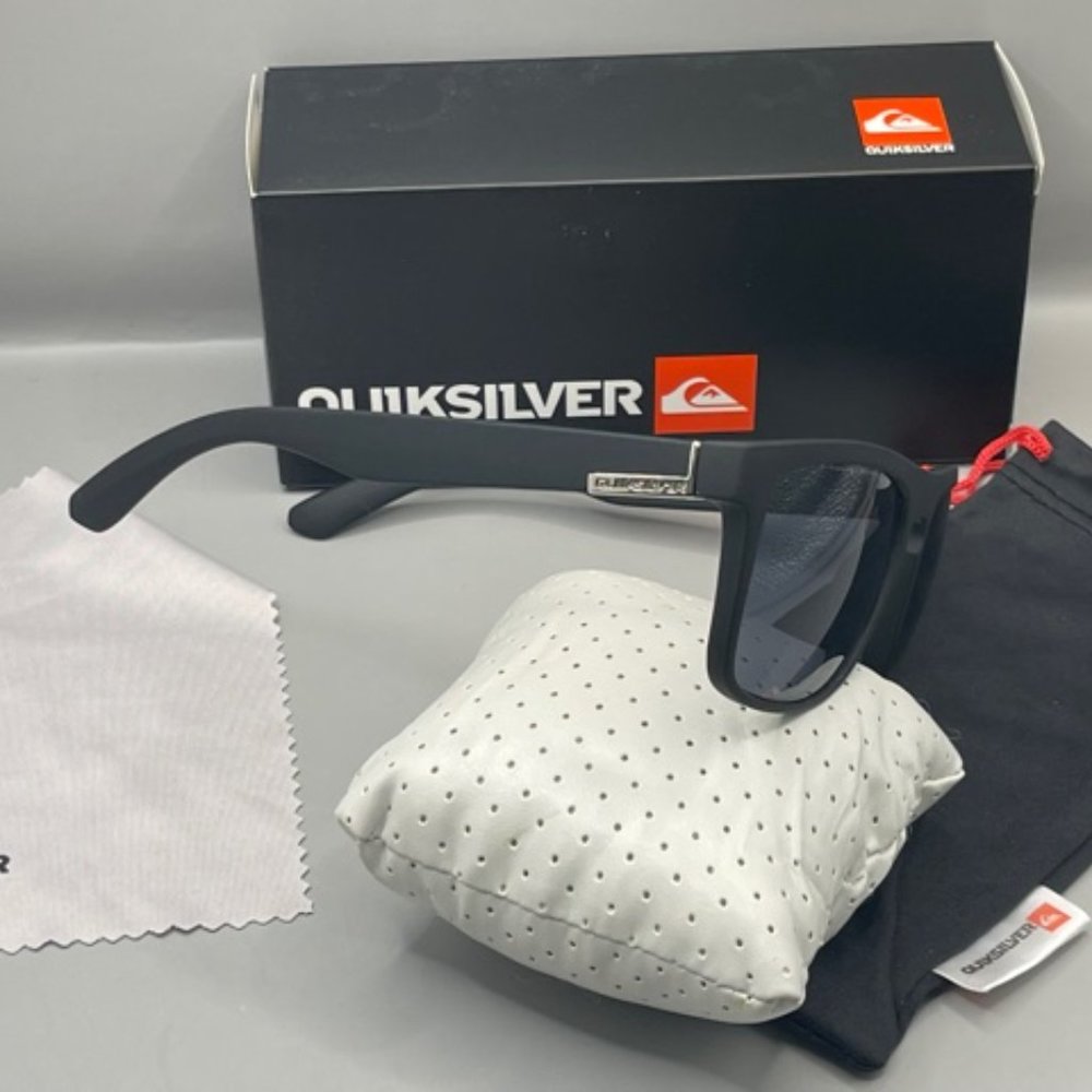 New Quiksilver Sunglass Set  Black with Silver QS Logo